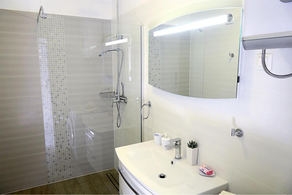Apartmán Leona Pula Exteriér fotografie